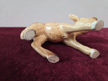 Load image into Gallery viewer, Sylvac Pottery Calf
