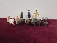 Load image into Gallery viewer, Britain Toy Figures COR
