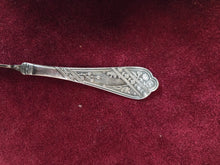 Load image into Gallery viewer, Silverplated Butterdish with knife 2538

