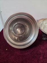 Load image into Gallery viewer, Silverplated Butterdish with knife 2538
