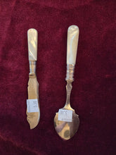 Load image into Gallery viewer, Mother of Pearl Cutlery 42605

