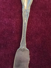 Load image into Gallery viewer, Silverplated Serving Cutlery 568
