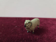 Load image into Gallery viewer, Britain Toy Figures COR
