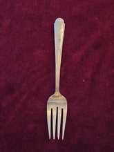 Load image into Gallery viewer, Silverplated Serving Cutlery 568

