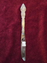 Load image into Gallery viewer, Rogers Brothers Silverplated Cutlery 569
