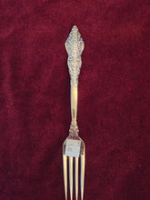 Load image into Gallery viewer, Rogers Brothers Silverplated Cutlery 569
