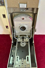 Load image into Gallery viewer, 1957 - 1962 Polaroid 800 Camera 42604
