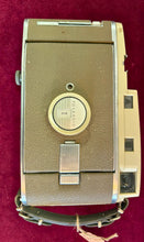 Load image into Gallery viewer, 1957 - 1962 Polaroid 800 Camera 42604
