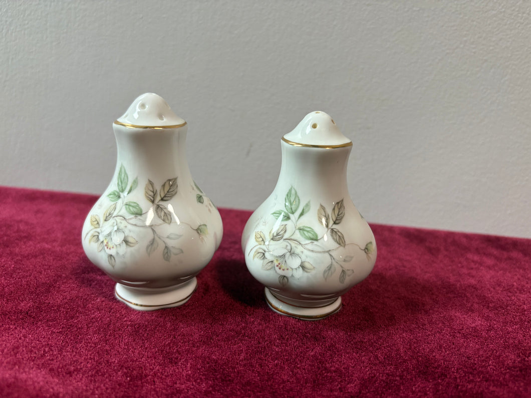 Royal Albert Haworth Salt & Pepper Shakers Pair. Made in England