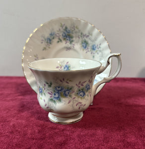 Royal Albert Blue Blossom Cup & Saucer. Made in England 42504