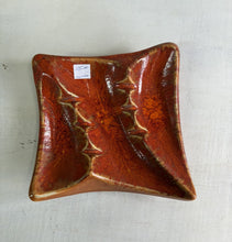 Load image into Gallery viewer, MCM Burnt Orange Pottery Ashtray Redwing USA 970 25 4
