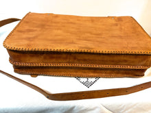 Load image into Gallery viewer, Vintage Leather Satchel 42605
