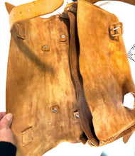 Load image into Gallery viewer, Vintage Leather Satchel 42605
