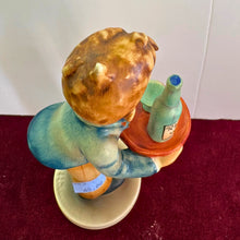 Load image into Gallery viewer, Hummel Figurine "The Waiter" Number 154/0 040
