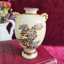 Load image into Gallery viewer, Satsuma Japanese Vase with Floral Design 42507

