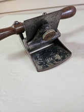 Load image into Gallery viewer, Vintage No 12 Scraper Plane 2480
