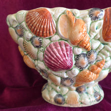 Load image into Gallery viewer, Sylvac Marina Seashell Mantle Vase #42501
