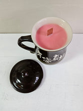 Load image into Gallery viewer, Lidded Tea Fuser Mug Soy Candle 42503
