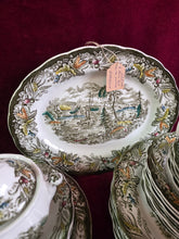 Load image into Gallery viewer, Ridgeway “Heritage” Dinnerware Set 42509
