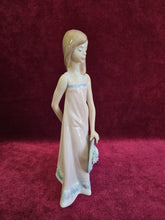 Load image into Gallery viewer, Lladro Sara Girl Holding Hat #56 42506
