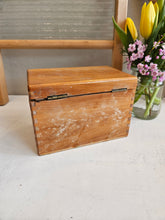 Load image into Gallery viewer, Vintage Wooden Rooster Recipe Box 24 48
