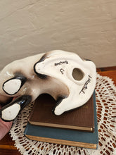 Load image into Gallery viewer, 25 08 Vintage Kensington Siamese Cat
