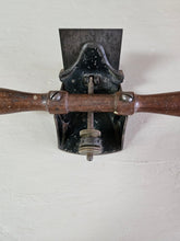 Load image into Gallery viewer, Vintage No 12 Scraper Plane 2480

