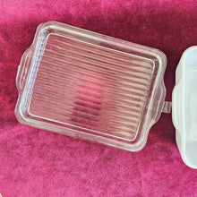 Load image into Gallery viewer, Pyrex Friendship Casserole Lidded Dish 1 ½ QT 42505
