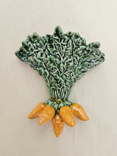 Load image into Gallery viewer, Carrots Wall Pocket 23 59
