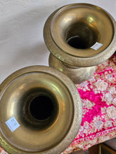 Load image into Gallery viewer, Indian Brass Vase 42507
