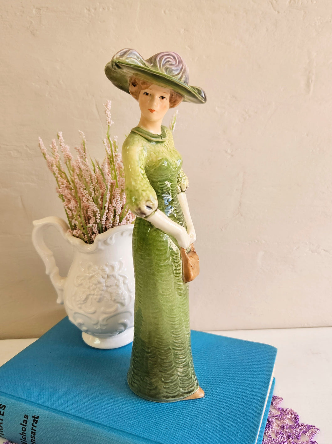 Goebel “Edwardian Grace” Porcelain Figurine 1911 42502