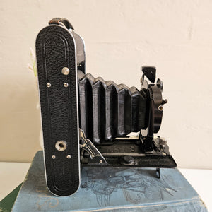 Ziess Ikon Contessa-Nettle Folding Camera 024