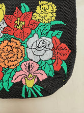 Load image into Gallery viewer, Vintage Beaded Purse 25 01
