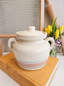 Cute McCoy Bean Pot w/ Lid. 24 20
