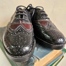 Load image into Gallery viewer, Vintage Leather Wingtip Boy’s Dress Shoes #42406
