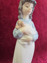 Load image into Gallery viewer, Nao Someone to Love Figurine 42307
