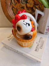 Load image into Gallery viewer, Chickens in a Basket Salt and Pepper Shakers 41407
