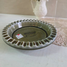 Load image into Gallery viewer, Wade Harp Irish Porcelain Ashtray 42403
