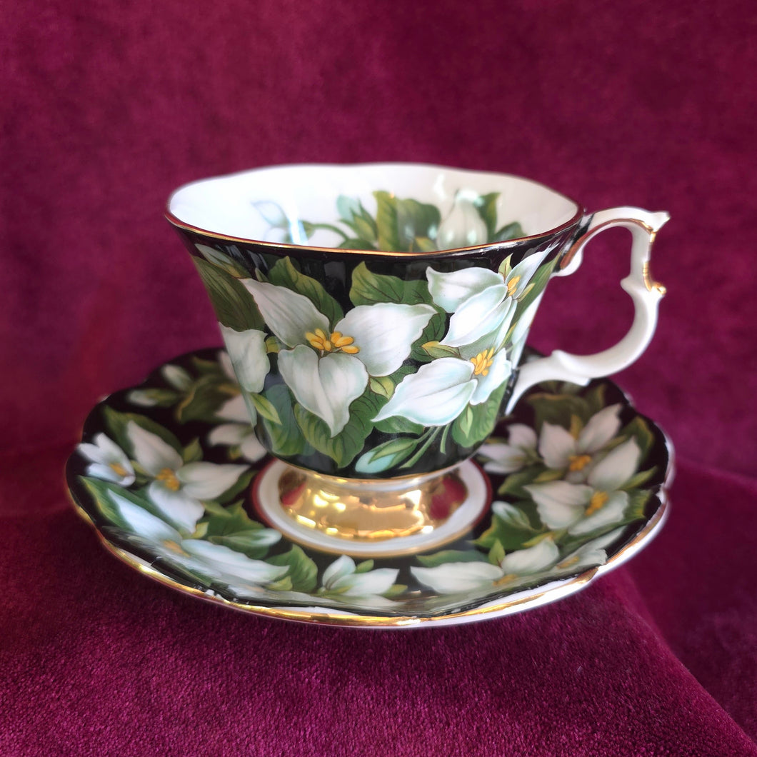 Royal Albert Flora Series “Trillium” Cup and Saucer 025