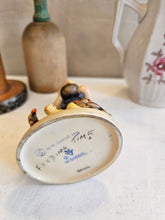 Load image into Gallery viewer, Hummel Goebel Feeding Time Figurine #199/0 #42503
