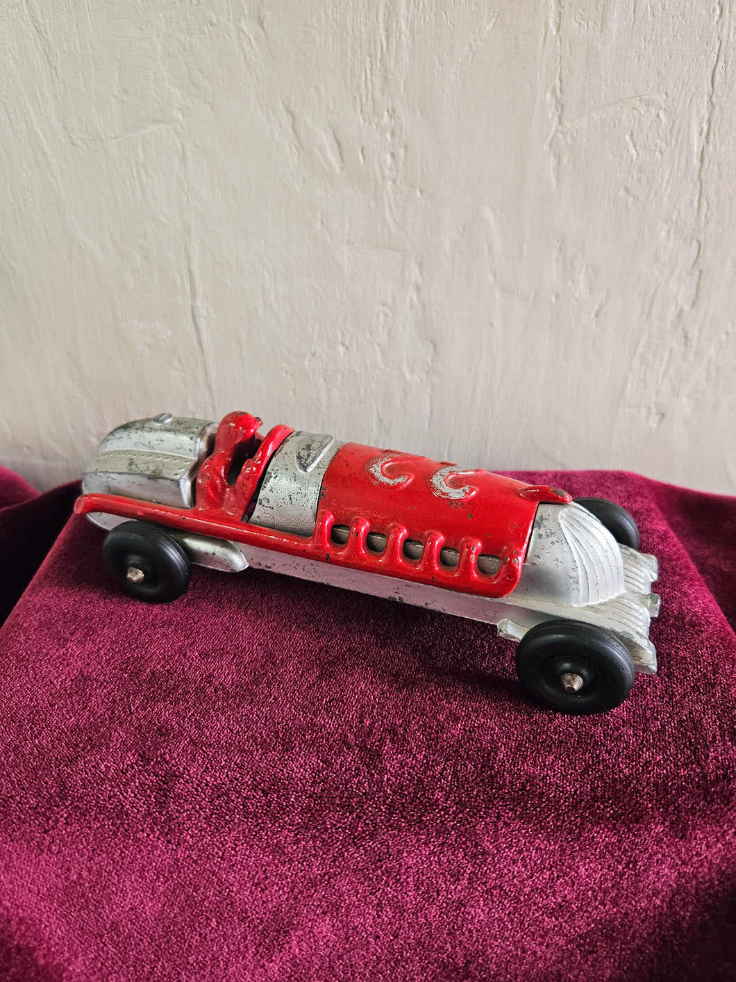 Vintage Hubley #22 Cast Iron Indy Race Car DM