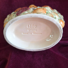 Load image into Gallery viewer, Sylvac Marina Seashell Mantle Vase #42501
