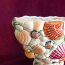 Load image into Gallery viewer, Sylvac Marina Seashell Mantle Vase #42501
