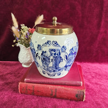 Load image into Gallery viewer, Blue Delft Tobacco Jar Holland 42309
