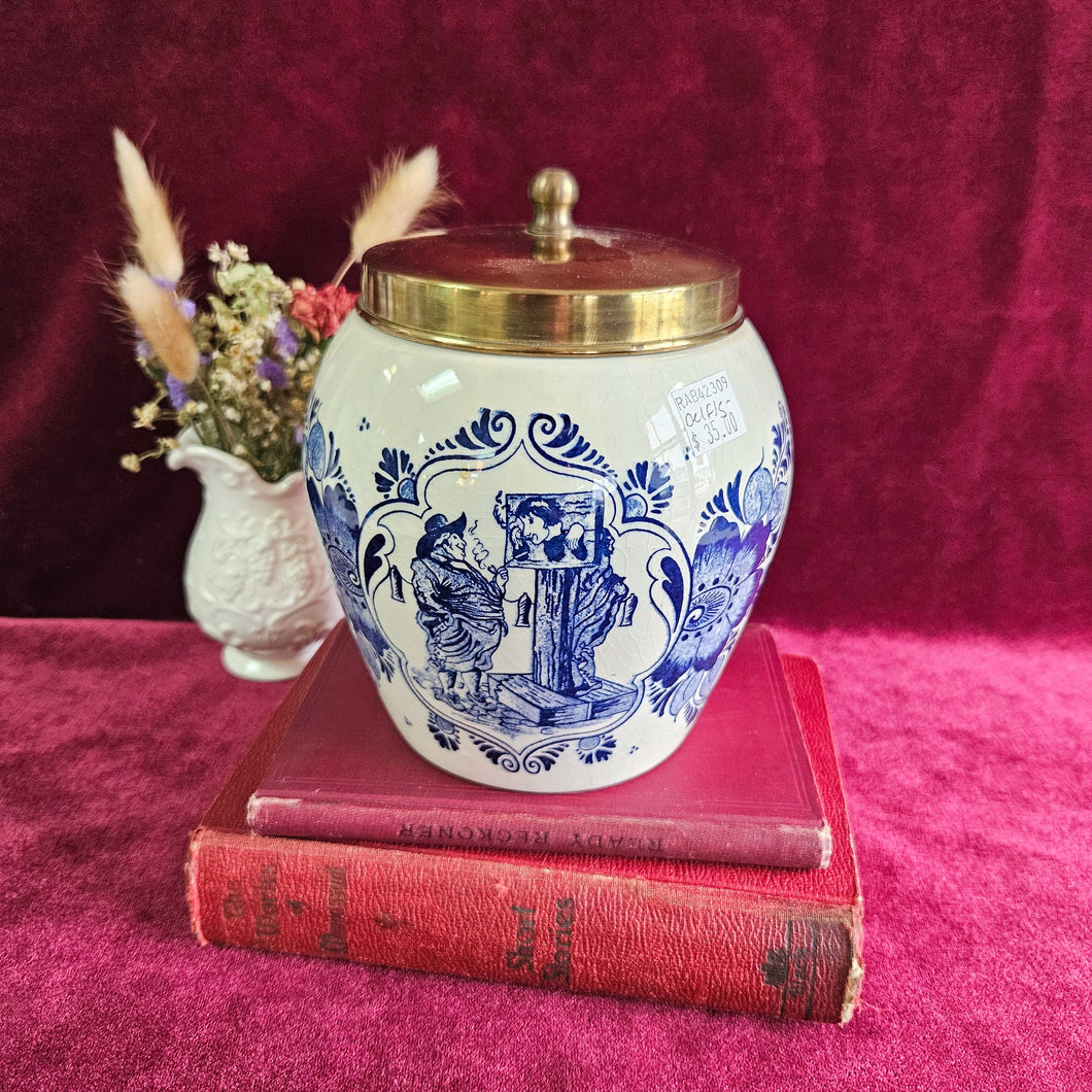 Blue Delft Tobacco Jar Holland 42309