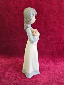 Nao Someone to Love Figurine 42307