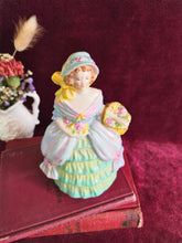 Load image into Gallery viewer, Lady Rose Figure 43207
