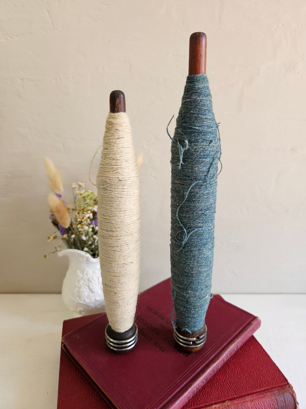 Wooden Yarn Bobbin with Thread 42501
