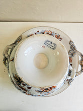 Load image into Gallery viewer, Eglinton Pearl Ware Tureen with Underplate #42508
