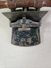 Load image into Gallery viewer, Vintage No 12 Scraper Plane 2480
